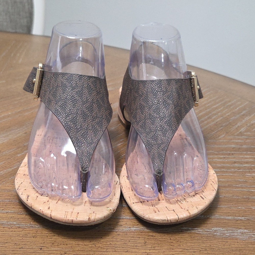 Michael Kors London Thong Style Sandals, Signature Logo Print, Size 6.5 - Picture 2 of 9
